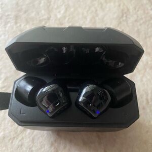 Walker’s Wireless Earbuds / Hearing Protection
